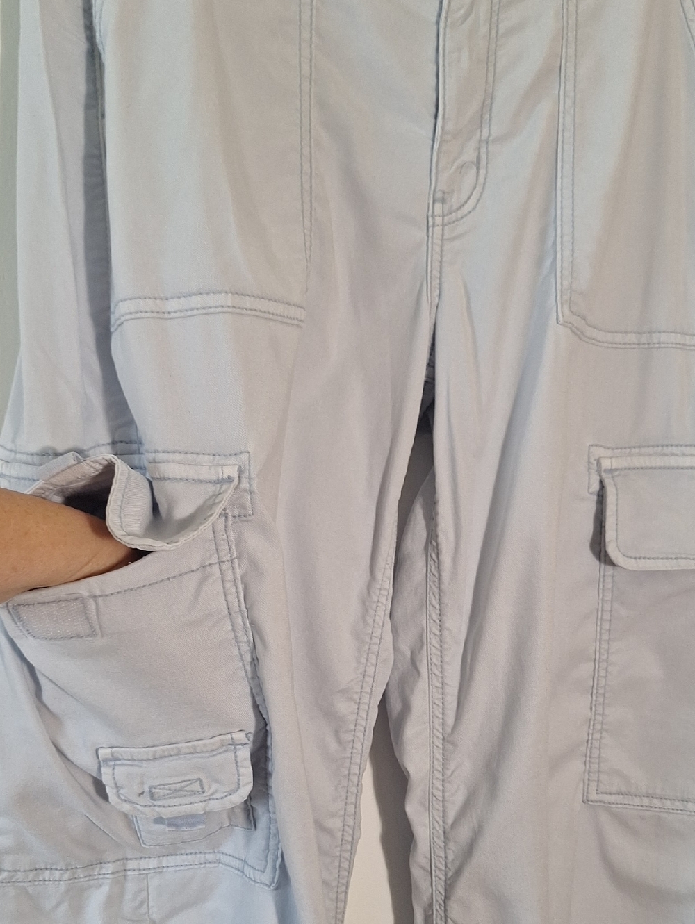 American Eagle High-Rise Baggy Wide Leg Cargo Pants Womens Sz 8 R Light Blue - Picture 4 of 11